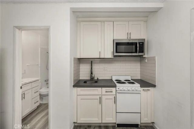 16862 12th St 1, Sunset Beach, CA 90742