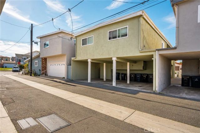 16862 12th St 1, Sunset Beach, CA 90742