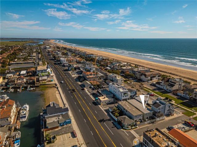 16862 12th St 1, Sunset Beach, CA 90742