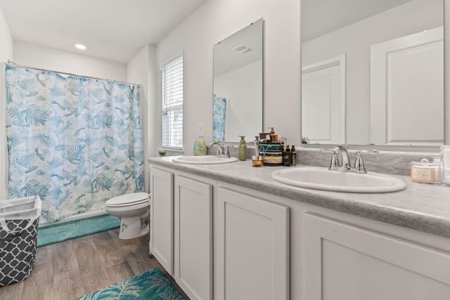 182 Pine Forest Dr., Conway, SC 29526