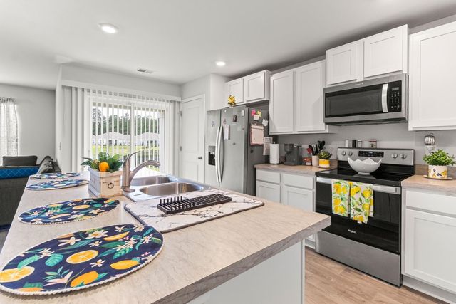 182 Pine Forest Dr., Conway, SC 29526