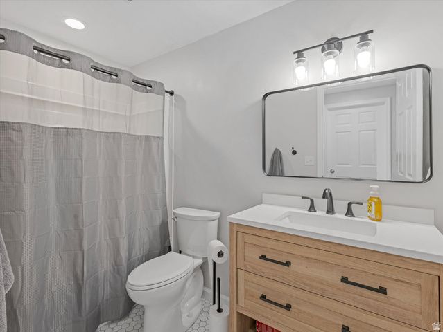 1137 E POSTMARK PL, Eagle Mountain, UT 84005