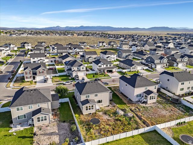 1137 E POSTMARK PL, Eagle Mountain, UT 84005