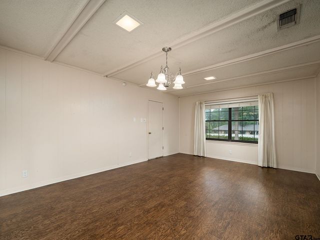 2513 Merry Lane, Tyler, TX 75701
