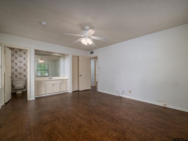 2513 Merry Lane, Tyler, TX 75701