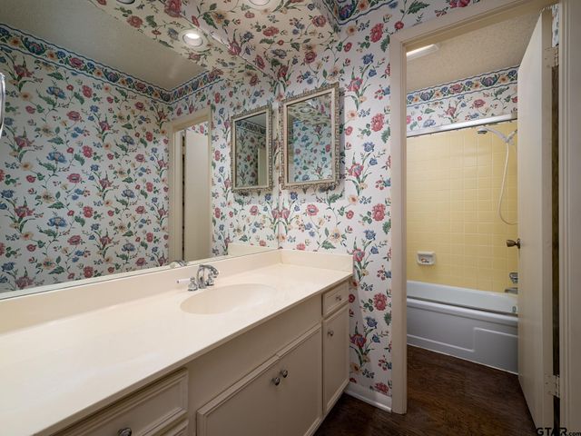 2513 Merry Lane, Tyler, TX 75701
