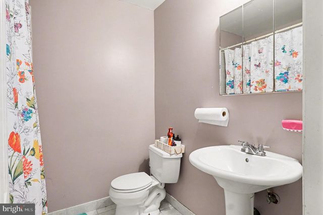 2338 FAIRWAY RD, Huntingdon Valley, PA 19006