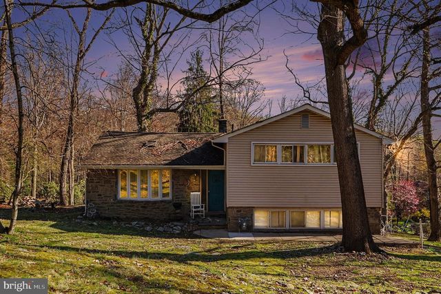 2338 FAIRWAY RD, Huntingdon Valley, PA 19006