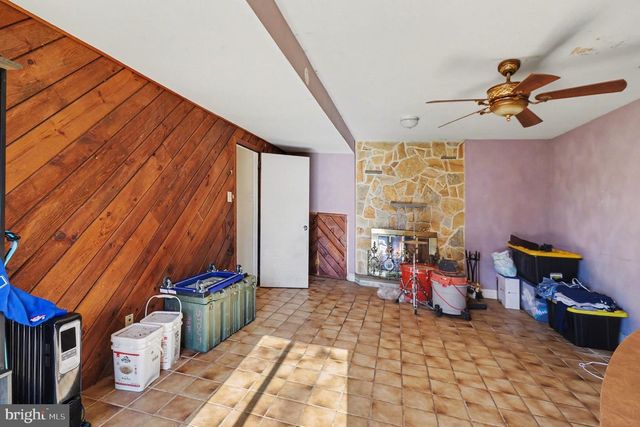 2338 FAIRWAY RD, Huntingdon Valley, PA 19006