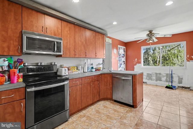 2338 FAIRWAY RD, Huntingdon Valley, PA 19006