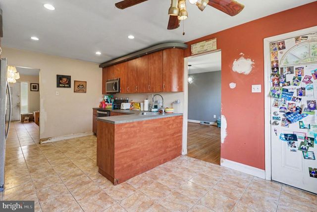 2338 FAIRWAY RD, Huntingdon Valley, PA 19006