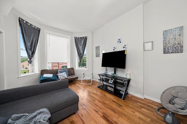 2857 W POLK Street, Chicago, IL 60612