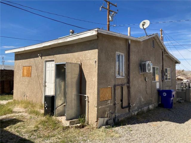 515 Clark, Barstow, CA 92311