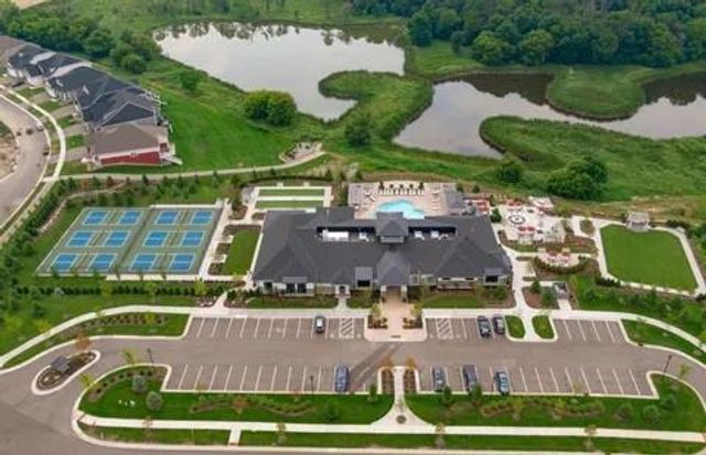 19488 102nd Place, Rogers, MN 55374