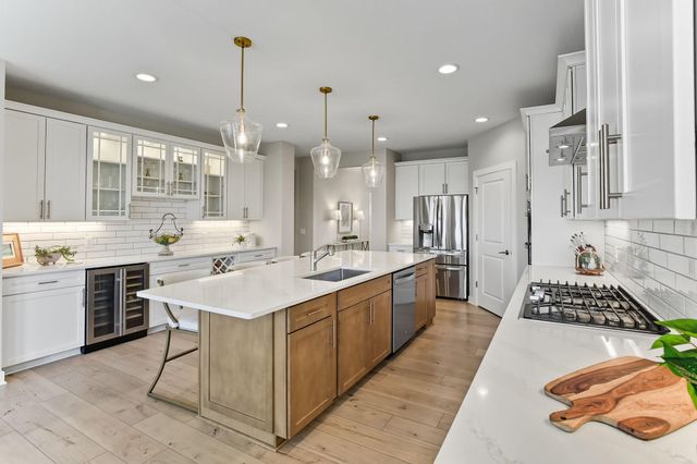 19488 102nd Place, Rogers, MN 55374