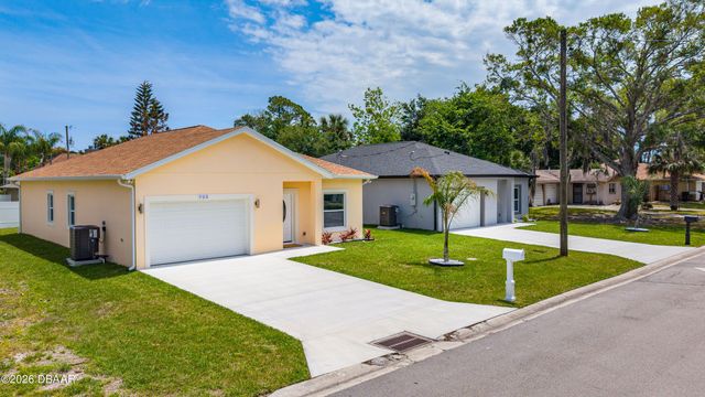725 Indiana Street, Daytona Beach, FL 32114