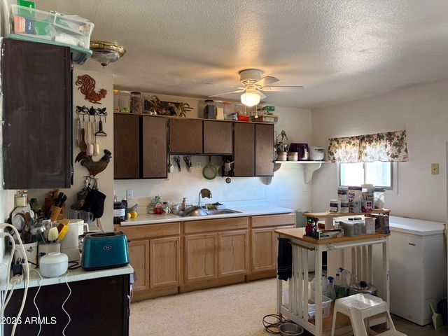 3428 W Banff Lane, Phoenix, AZ 85053