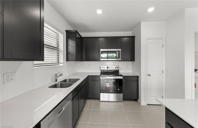 1209 Caloosa Cove DR, Labelle, FL 33935