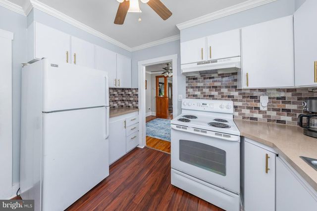 38 PINE ST, Gibbstown, NJ 08027