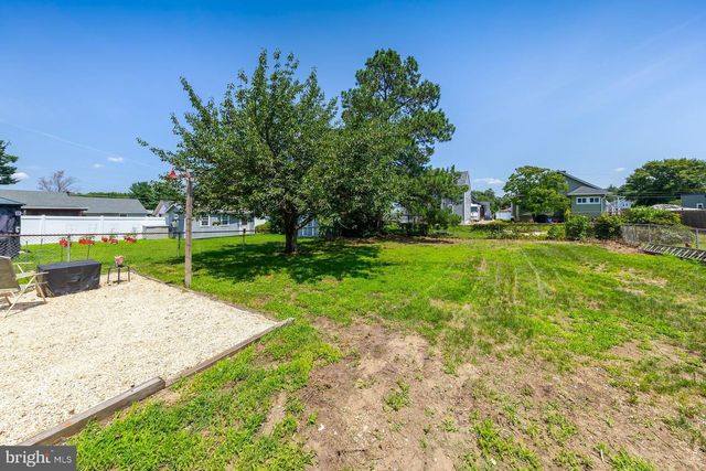 38 PINE ST, Gibbstown, NJ 08027