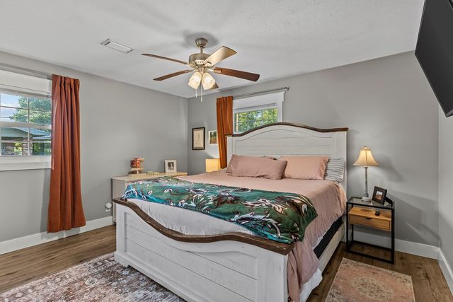 622 Peachtree Street, Headland, AL 36345