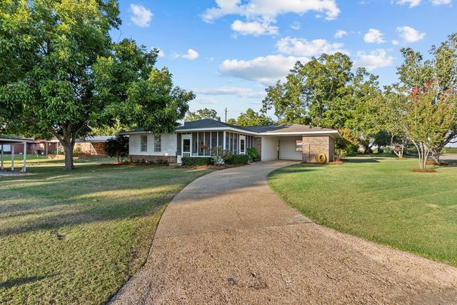 622 Peachtree Street, Headland, AL 36345