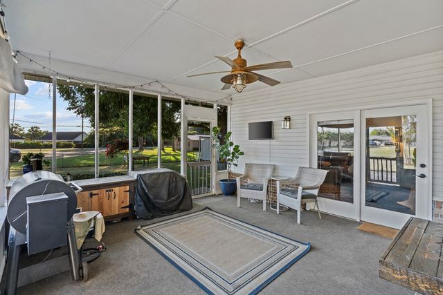 622 Peachtree Street, Headland, AL 36345