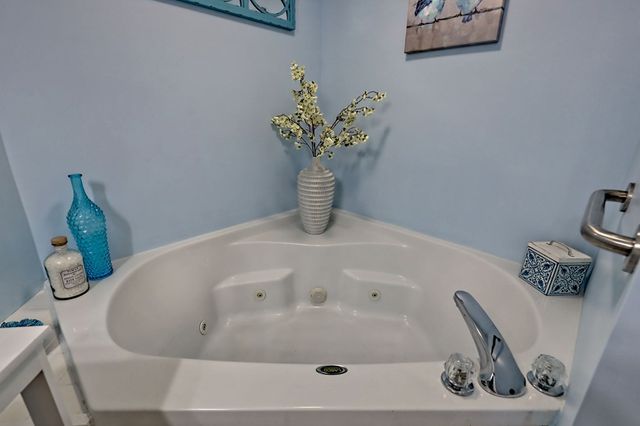 300 Ginger Creek Lane, Clayton, GA 30525