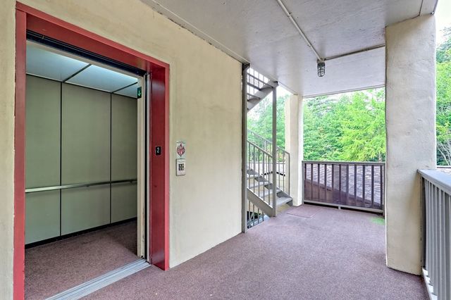 300 Ginger Creek Lane, Clayton, GA 30525