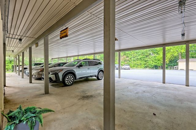 300 Ginger Creek Lane, Clayton, GA 30525