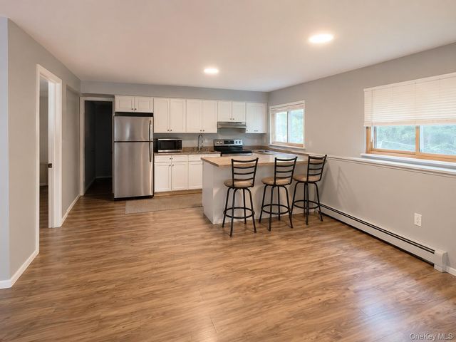 383 Route 32, Woodbury, NY 10917