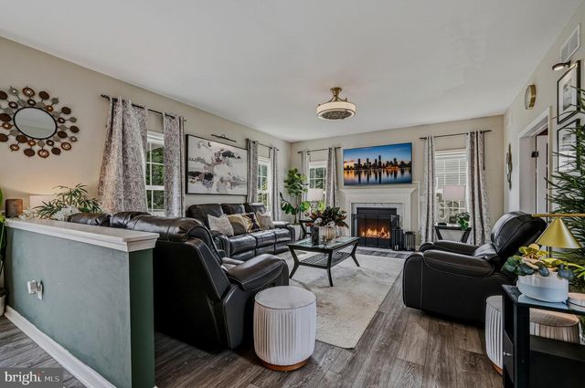 202 W THOMAS CT, Middletown, DE 19709