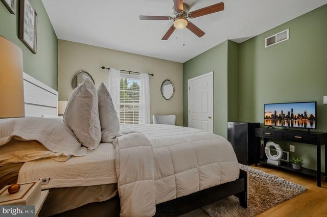 202 W THOMAS CT, Middletown, DE 19709