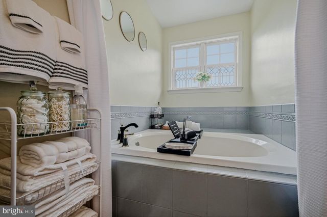 202 W THOMAS CT, Middletown, DE 19709