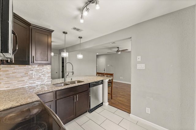 336 Melrose Drive 19D, Richardson, TX 75080