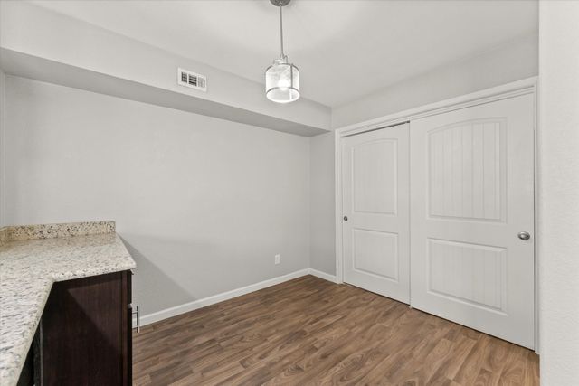 336 Melrose Drive 19D, Richardson, TX 75080