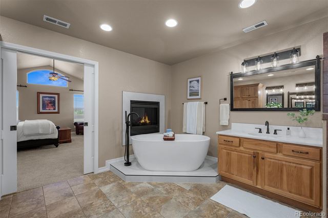 19735 Knights Crossing, Monument, CO 80132