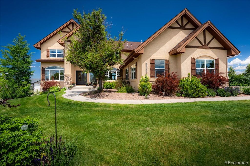 19735 Knights Crossing, Monument, CO 80132