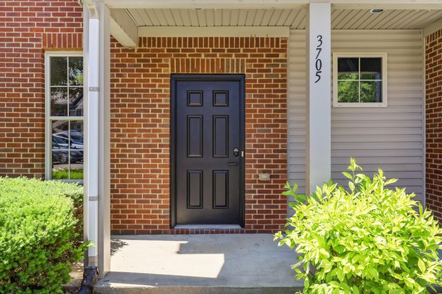 3705 Lochdale Terrace, Lexington, KY 40514