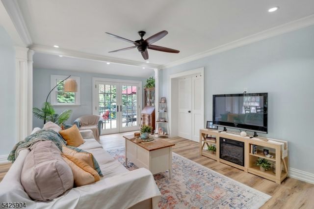 173 Myrtle Ave, Allendale Boro, NJ 07401