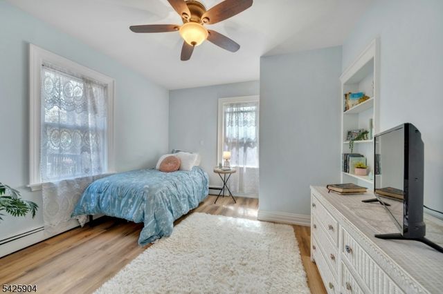 173 Myrtle Ave, Allendale Boro, NJ 07401