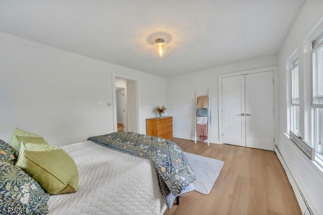 173 Myrtle Ave, Allendale Boro, NJ 07401