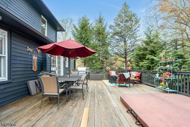 173 Myrtle Ave, Allendale Boro, NJ 07401