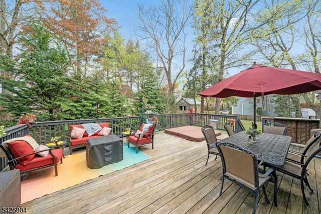 173 Myrtle Ave, Allendale Boro, NJ 07401