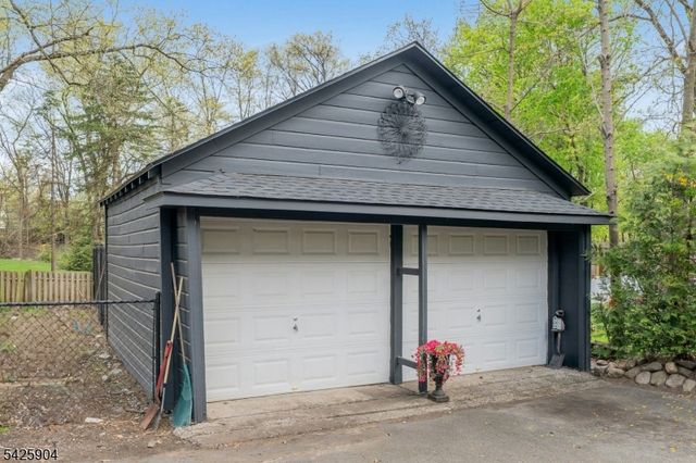 173 Myrtle Ave, Allendale Boro, NJ 07401