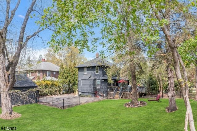 173 Myrtle Ave, Allendale Boro, NJ 07401