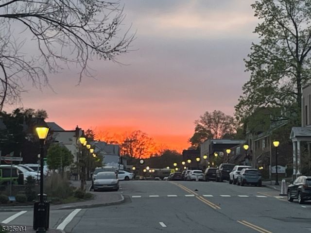 173 Myrtle Ave, Allendale Boro, NJ 07401