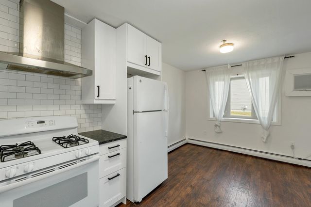 28 Tideview Drive, Dover, NH 03820