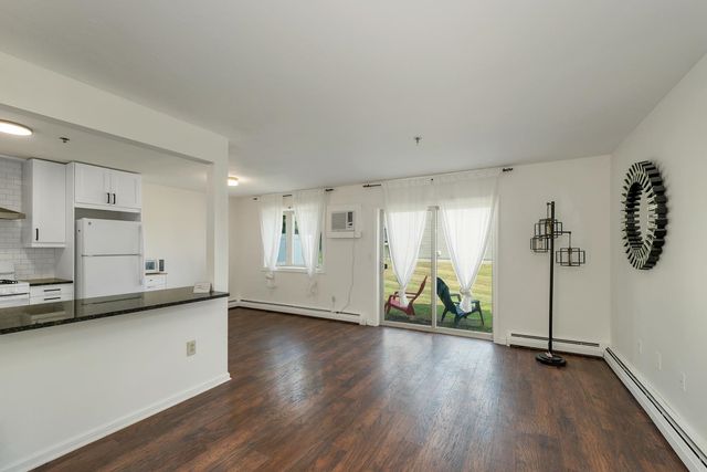 28 Tideview Drive, Dover, NH 03820