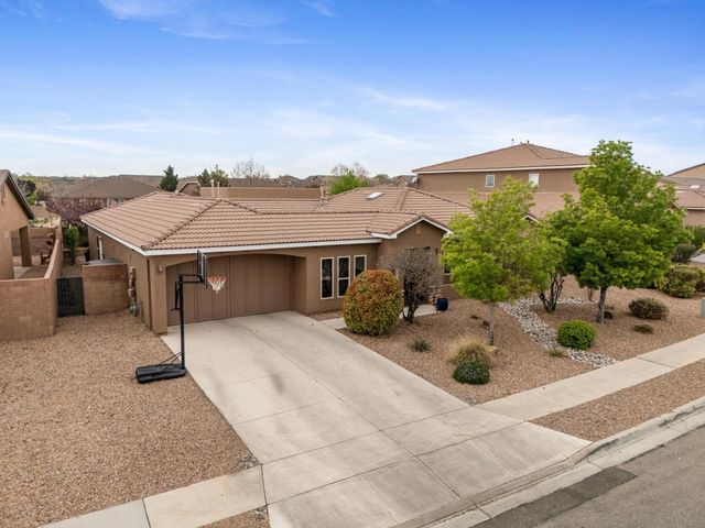 1801 Vista De Colinas Drive SE, Rio Rancho, NM 87124